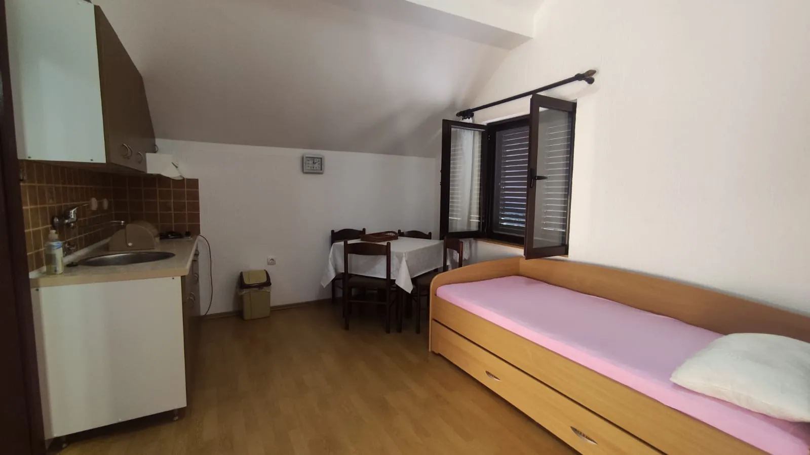 House in a quiet and peaceful place, Krimovica